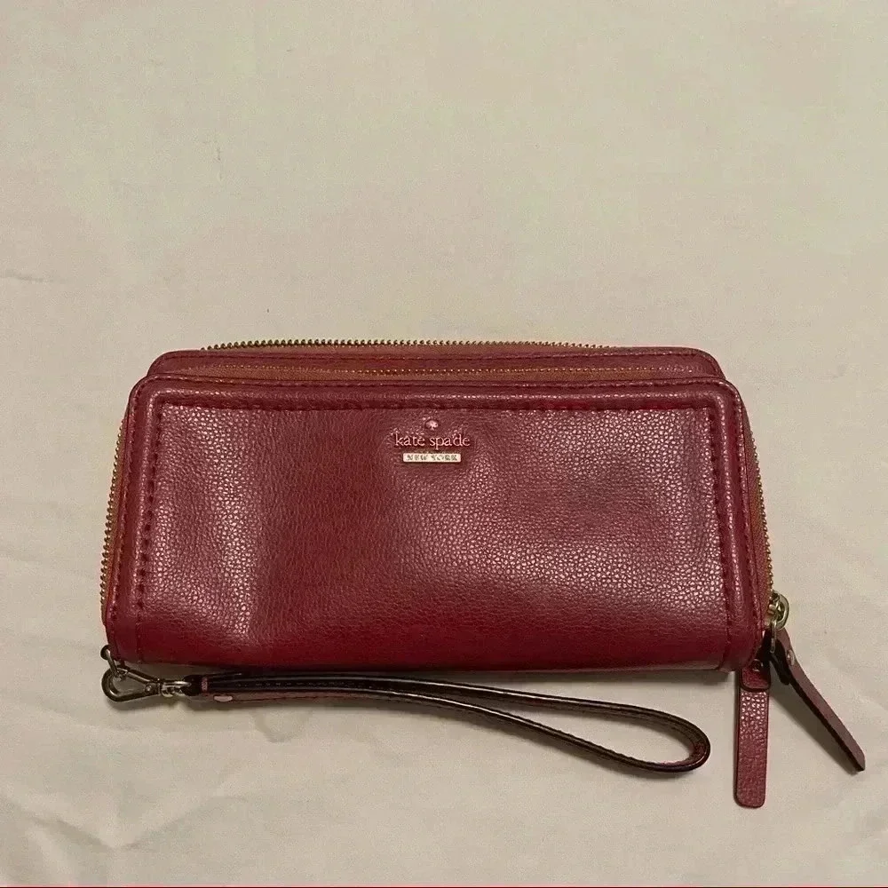 Kate Spade Wallet With Wristlet